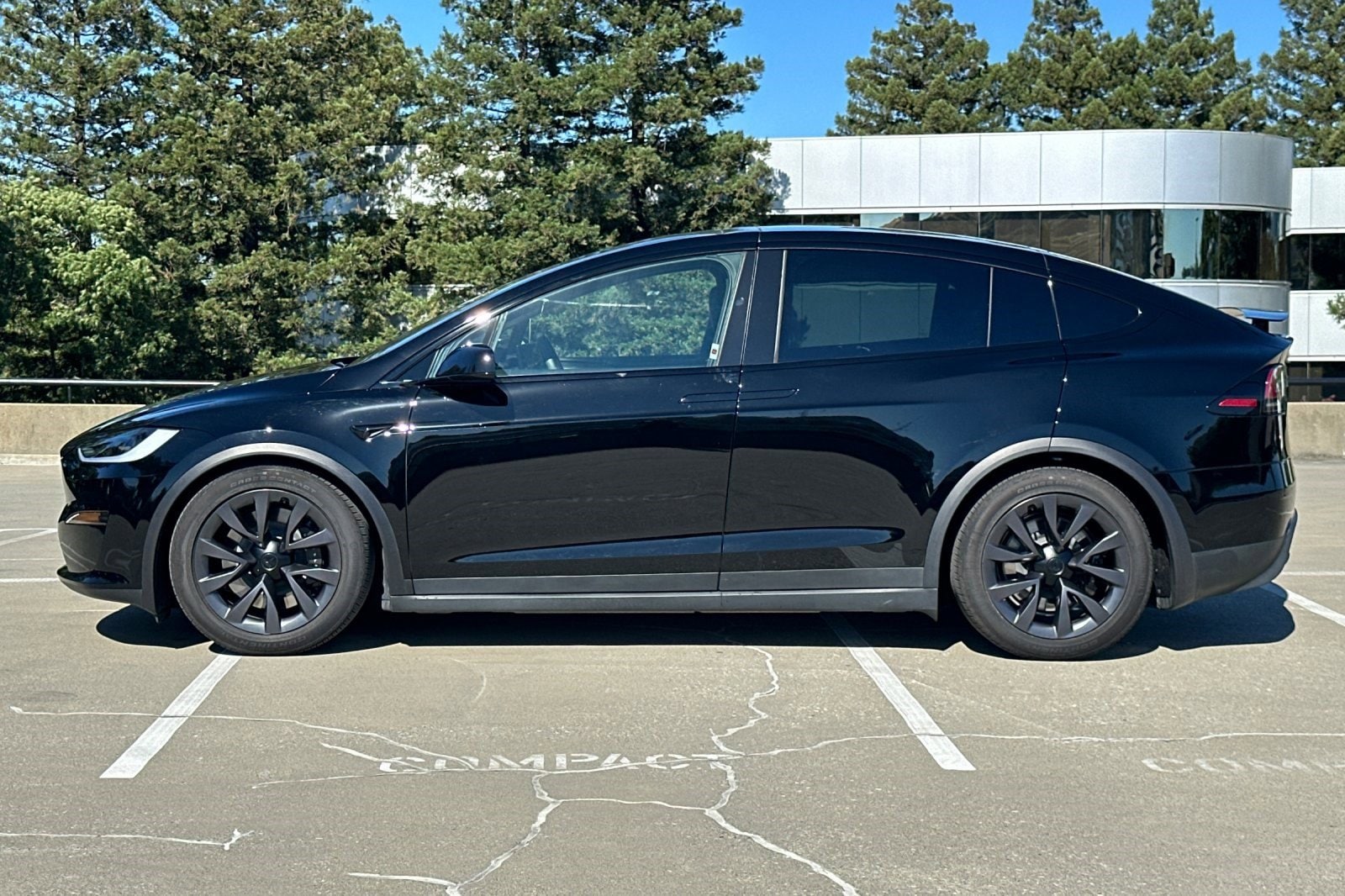 tesla model x 2024 7SAXCBE51RF443488 image tesla model x 2024 7SAXCBE51RF443488 image